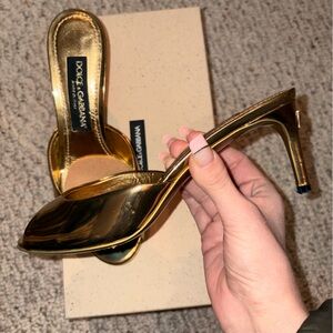 Dolce & Gabbana Shiny Gold Heels